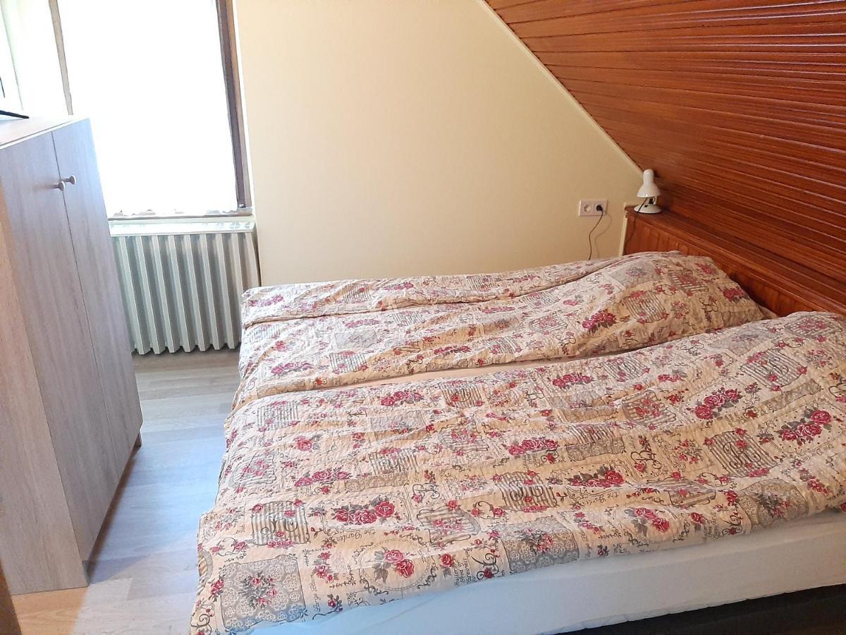 Gyopar Gyoengye Apartmanhaz Orosháza Exteriér fotografie
