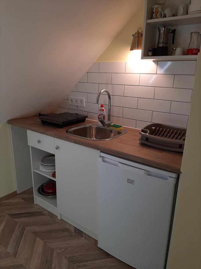 Gyopar Gyoengye Apartmanhaz Orosháza Exteriér fotografie