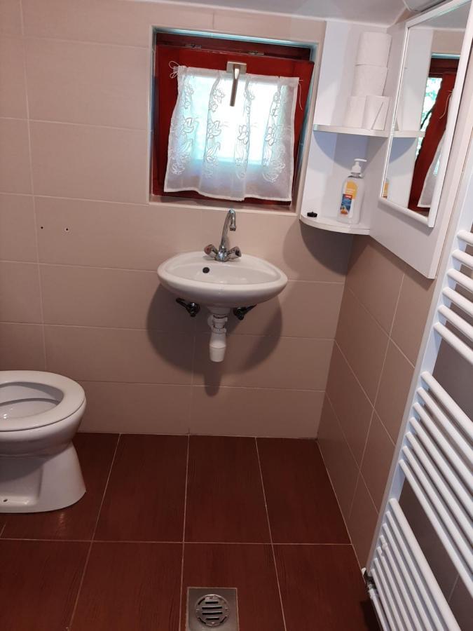 Gyopar Gyoengye Apartmanhaz Orosháza Exteriér fotografie