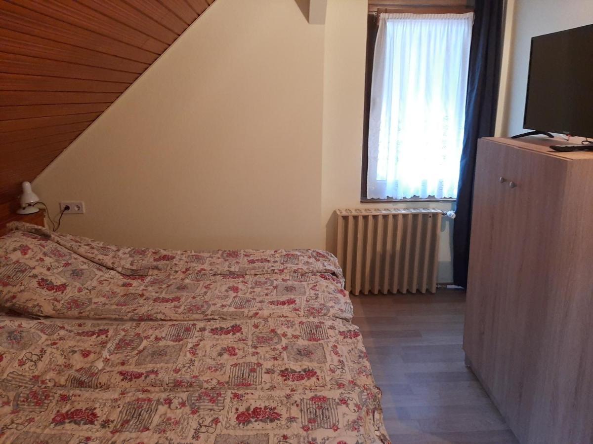 Gyopar Gyoengye Apartmanhaz Orosháza Exteriér fotografie