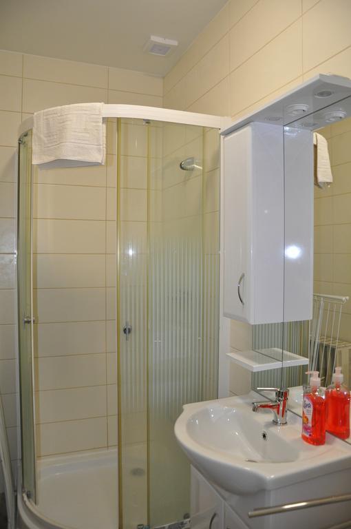 Gyopar Gyoengye Apartmanhaz Orosháza Exteriér fotografie